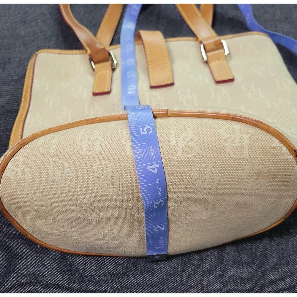 dooney bourke